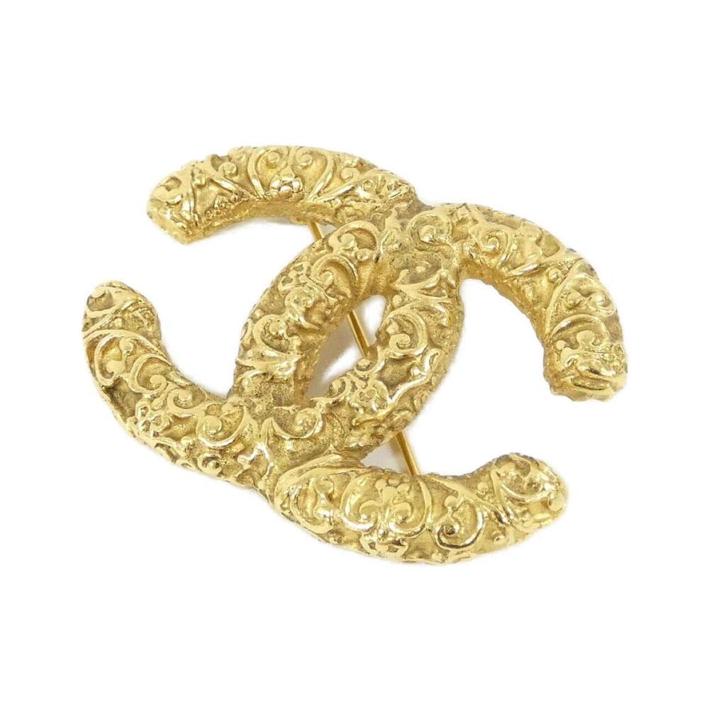 CHANEL Gold Brooch